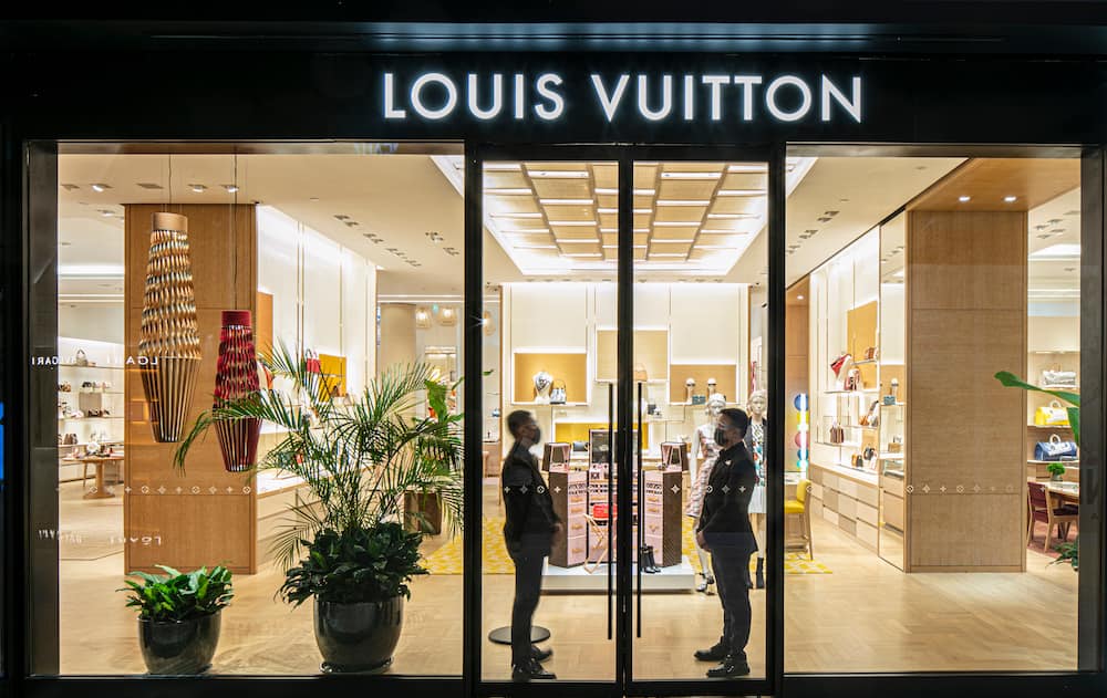 Louis vuitton bags hotsell greenbelt makati